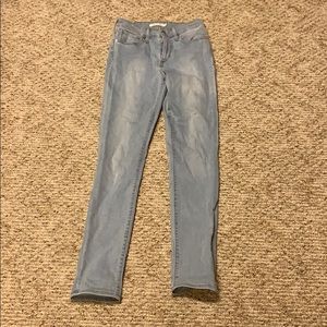 Levis jeans